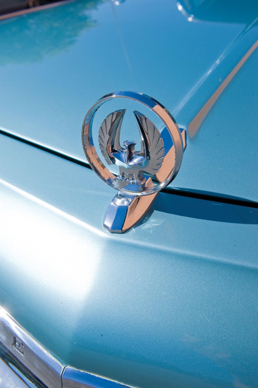  Chrysler Imperial Crown 4-Door Hardtop 1966 года  (фото 6 из 10)
